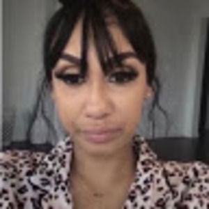 Meet your Posher, Angiee